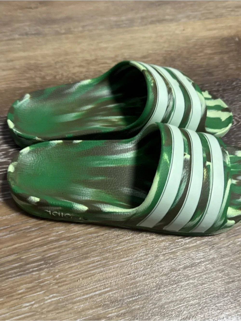 adidas NEW Kids Green Camo Slide Sandals